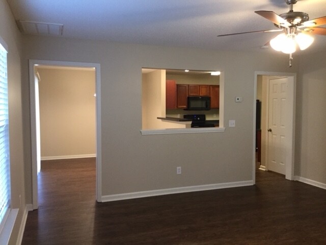 Foto del edificio - 314 Brickhope Ln