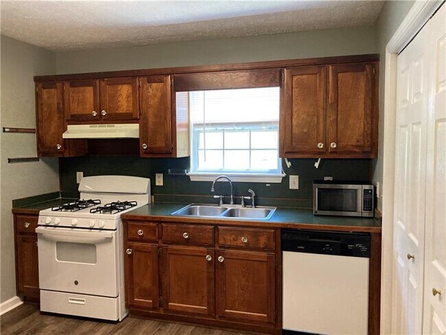Foto del edificio - 5815 Quail Mountain Trail