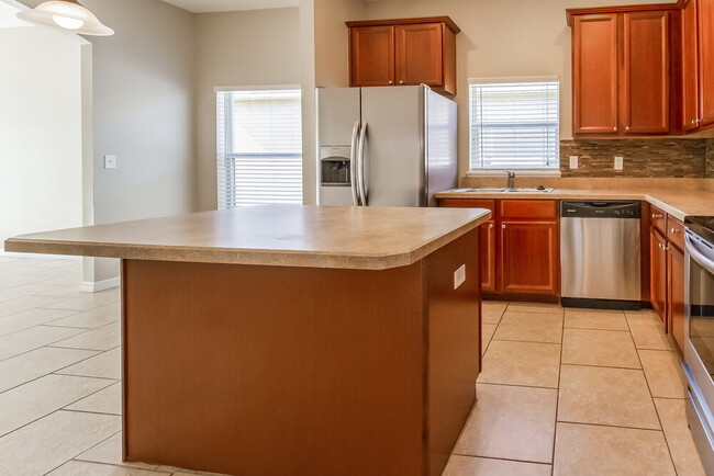 Building Photo - 2274 Victoria Falls Dr