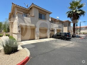Building Photo - 525 N Miller Rd