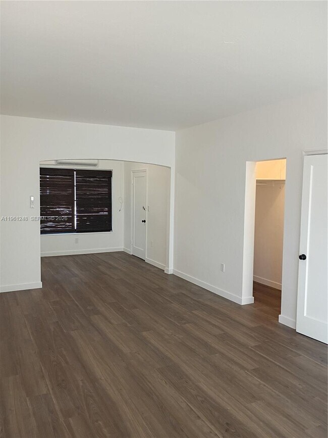 Foto del edificio - 235 83rd St