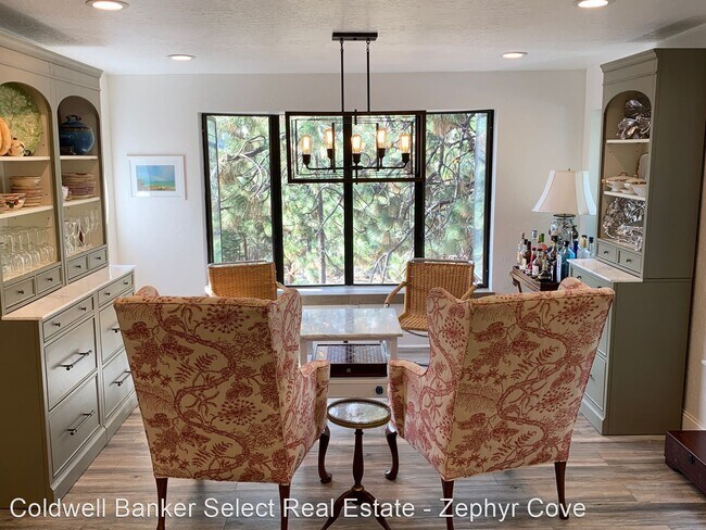 Building Photo - 4 br, 3 bath House - 116-B Snowbird Court