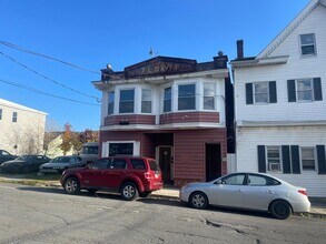Building Photo - 212 W Ridge St