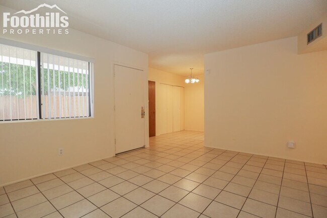 Foto del edificio - 4157  Western Winds Dr