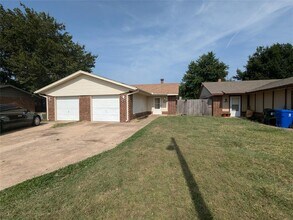 Building Photo - 1411 Concord Dr