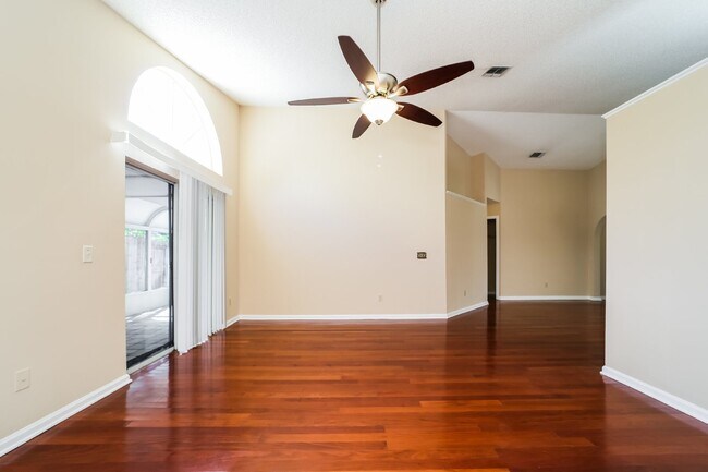 Foto del edificio - Southside Blvd House!!! Laurel Oaks