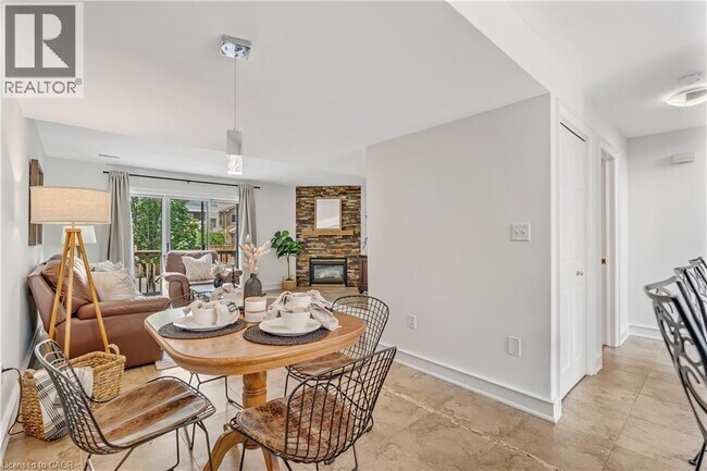 Photo du bâtiment - 4045 Upper Middle Rd