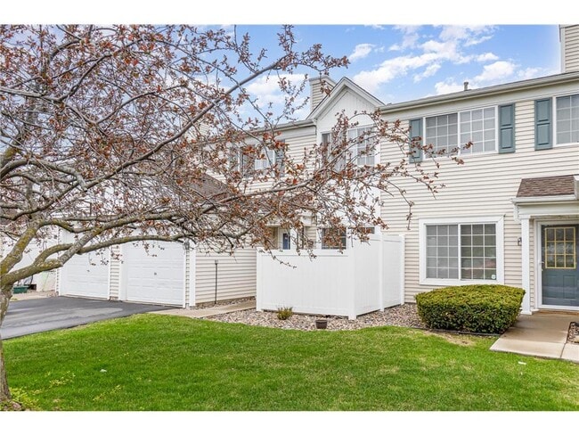 Building Photo - 14651 Evergreen Trail