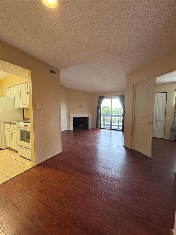 Foto del edificio - 3700 Idlebrook Cir
