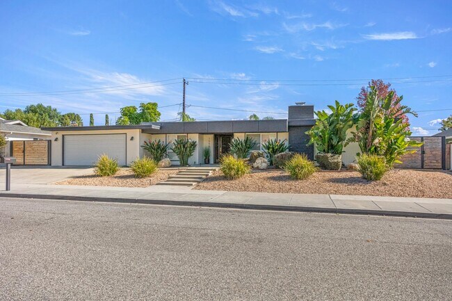 Foto del edificio - 1558 Wakefield Ave