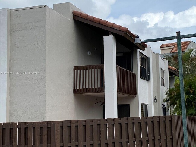 Foto del edificio - 10135 NW 9th St Cir