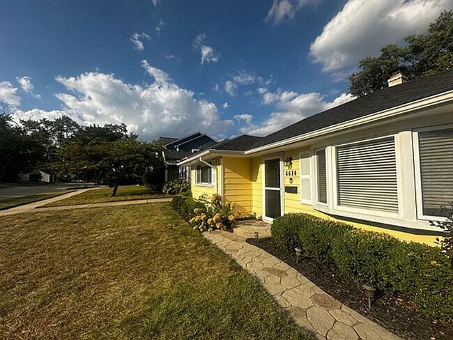 Foto del edificio - 4614 Olivia Ave