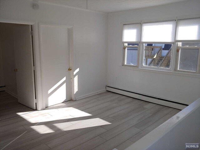 Foto del edificio - 296 Preakness Ave