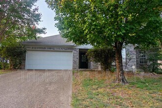 Building Photo - 12512 Woodbury Dr