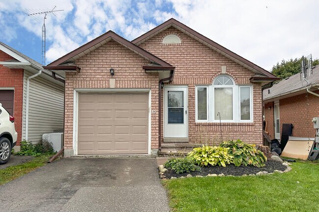 Photo du bâtiment - Immaculate 3 Bedroom Home for Rent in Bowm...