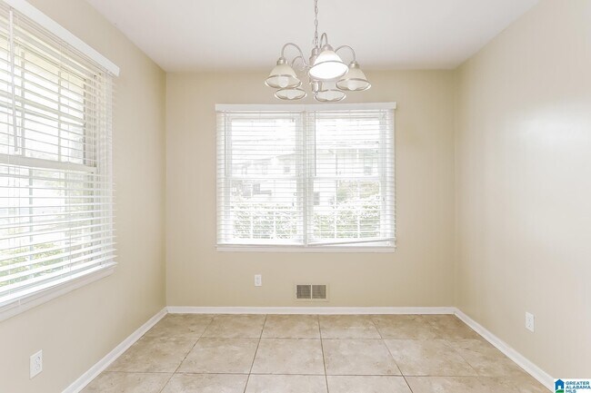 Foto del edificio - 1040 Hagwood Rd