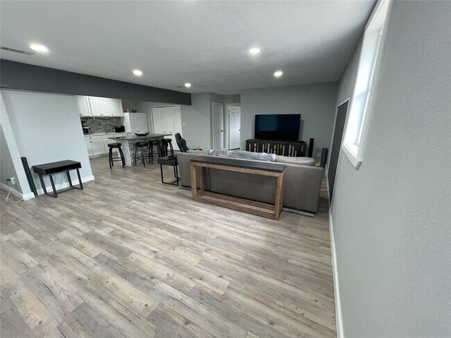 Foto del edificio - 128 Skyview Terrace