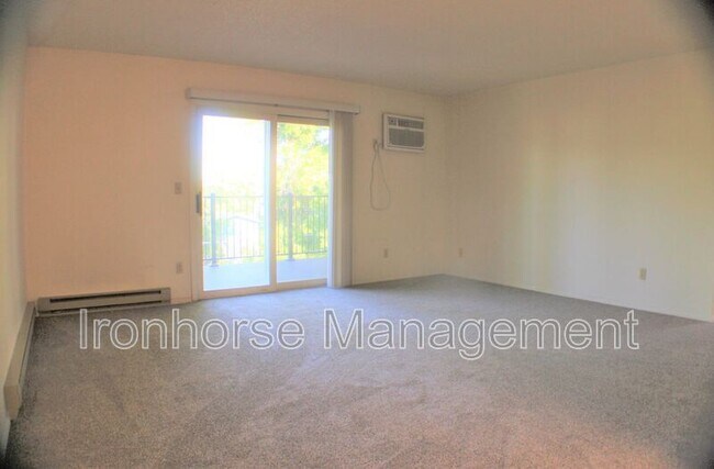 Building Photo - 809 West Villard Street