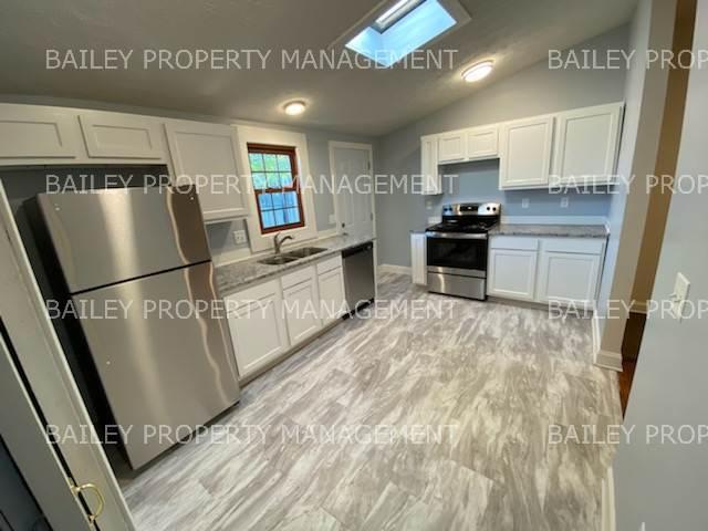 Building Photo - 1018 Hamilton Ave