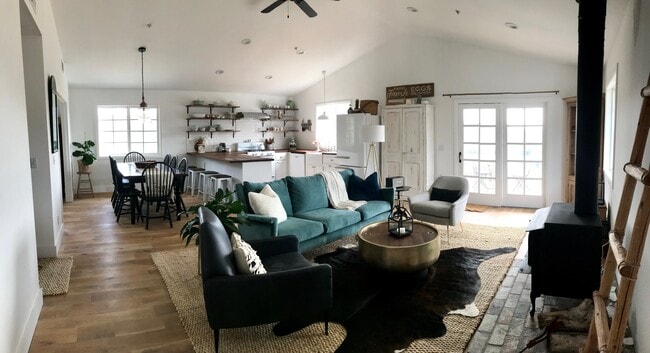 Open concept living room (photo with furnishings of previous tenant) - LOFT HOUSE, 19121-B Camino Vista Rd