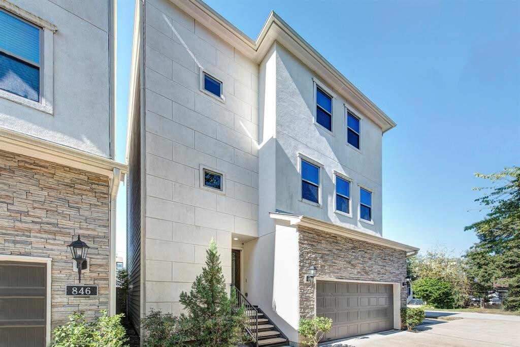 Foto principal - 848 W 17th St