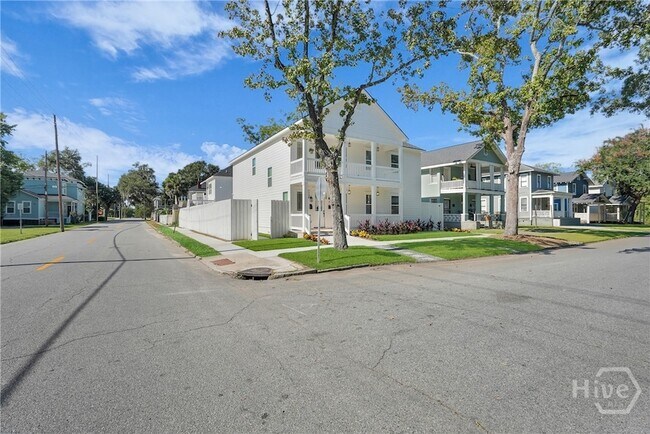 Foto del edificio - 773 E Duffy St