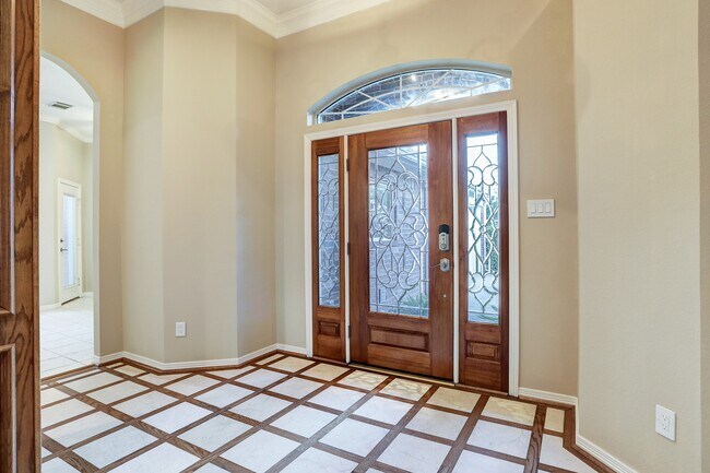 Foto del edificio - 316 Parkwood Village Dr