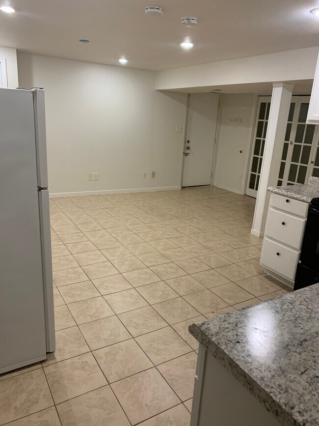 Building Photo - 9908 Woodstream Ct