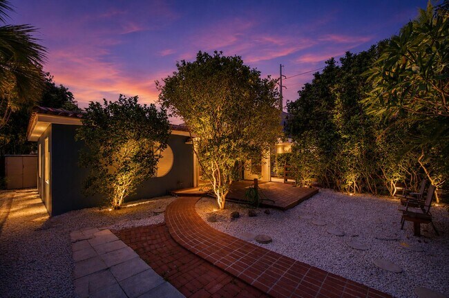 Foto del edificio - 854 SW 11th St