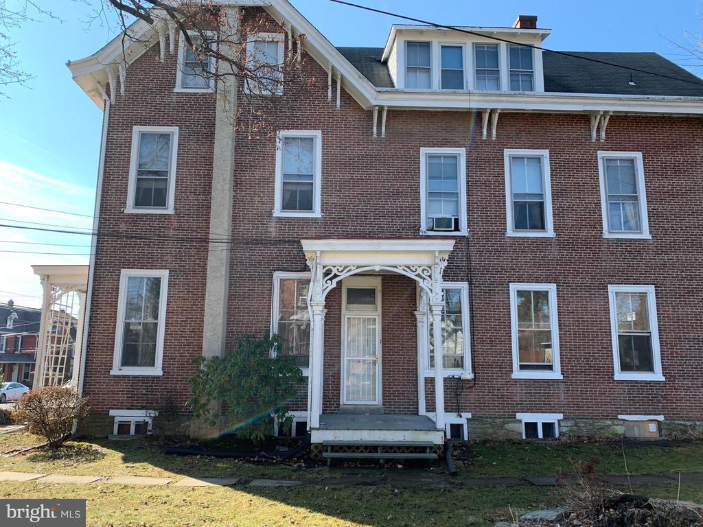 Primary Photo - 325 Washington Ave