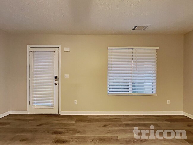 Building Photo - 129 Garden Walk