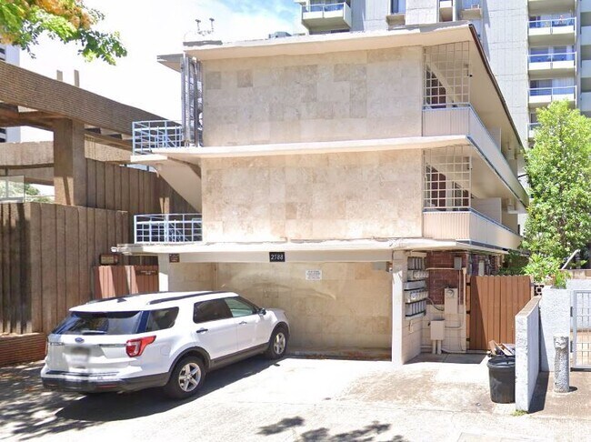 2588 Kuhio - 2588 Kuhio Ave