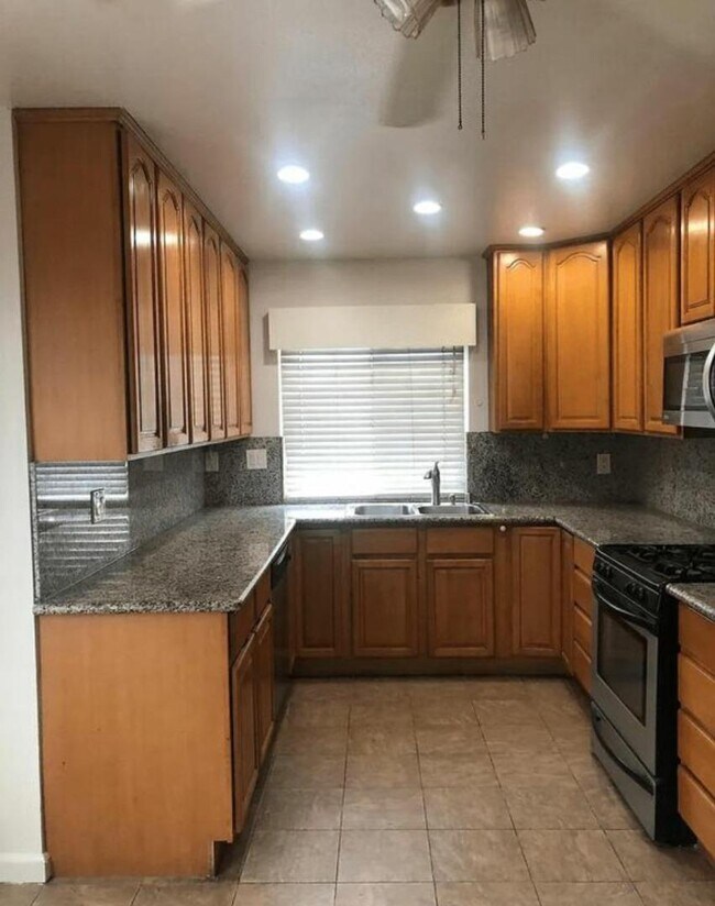 Foto del edificio - 4280 Solar Cir