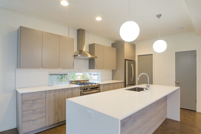 Foto del edificio - 3Bd/3.25Ba Seattle Home