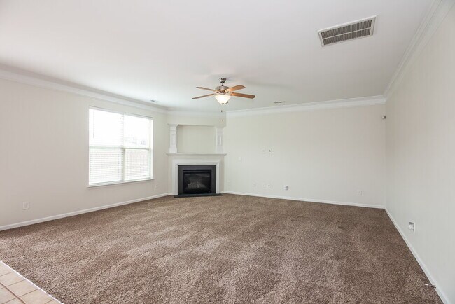 Foto del edificio - 7906 Sweet Grove Ct