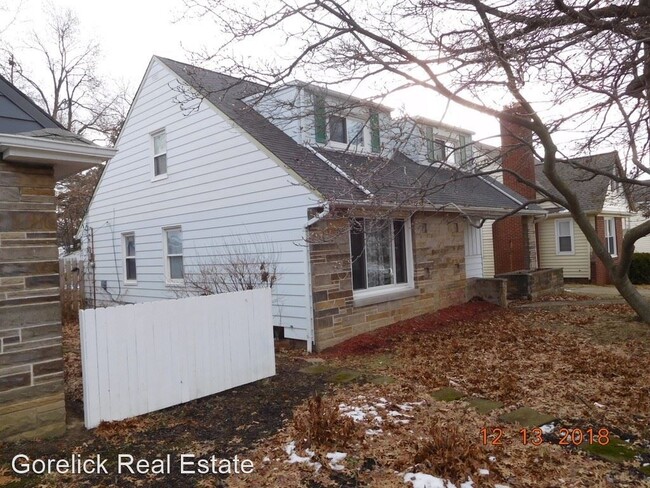 Building Photo - 3 br, 1.5 bath House - 2043 South Green Road