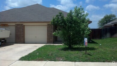 Building Photo - 3605 Dustin Ct