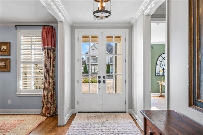 Foto del edificio - Unfurnished Luxury Home in Germantown with Lake Views & Wildlife