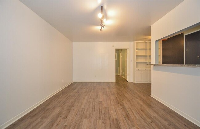 Foto del edificio - 427 W 17th St