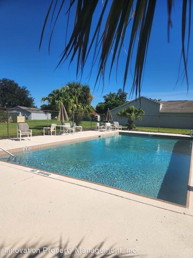 Building Photo - 3 br, 2 bath House - 395 Cypress Point Dr
