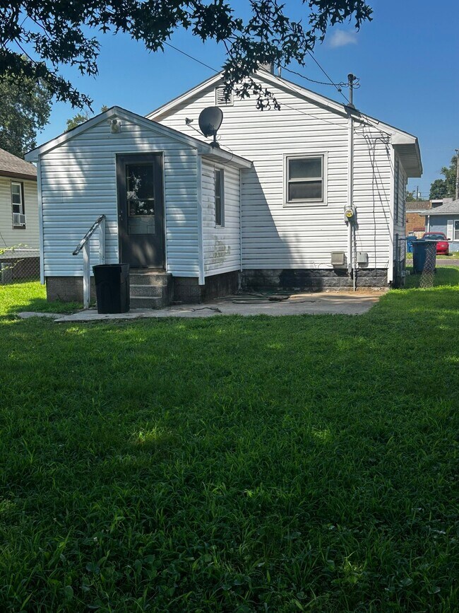 Foto del edificio - 224 Lincoln Ave