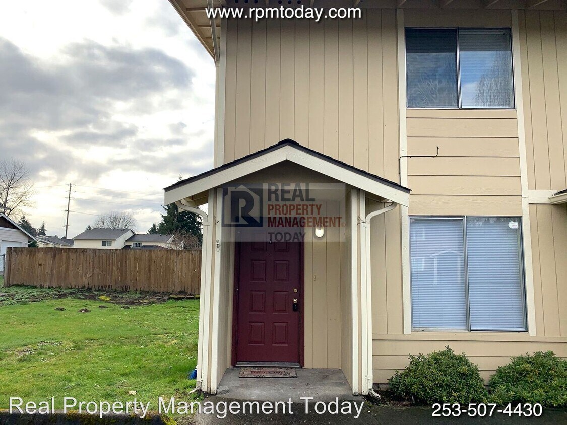 1330 3rd St SE, Auburn, WA 98002 Room for Rent in Auburn, WA