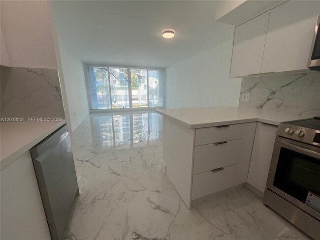 Foto del edificio - 3505 S Ocean Dr