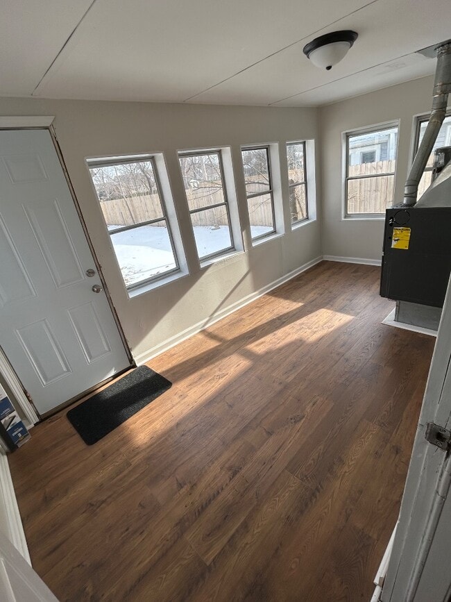 Building Photo - 1109 Adams St