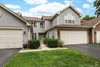 Building Photo - 806 N Shady Oaks Dr