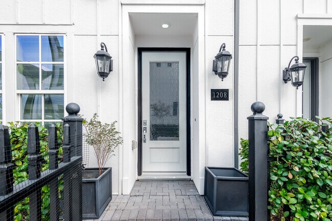 Foto del edificio - 1208 Timbergrove Park St