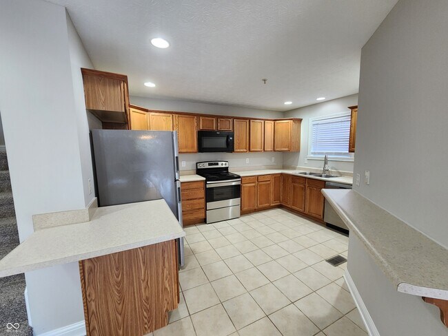 Foto del edificio - 1479 Autumn Oak St