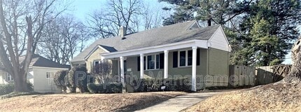 Building Photo - 3810 Montclair Dr