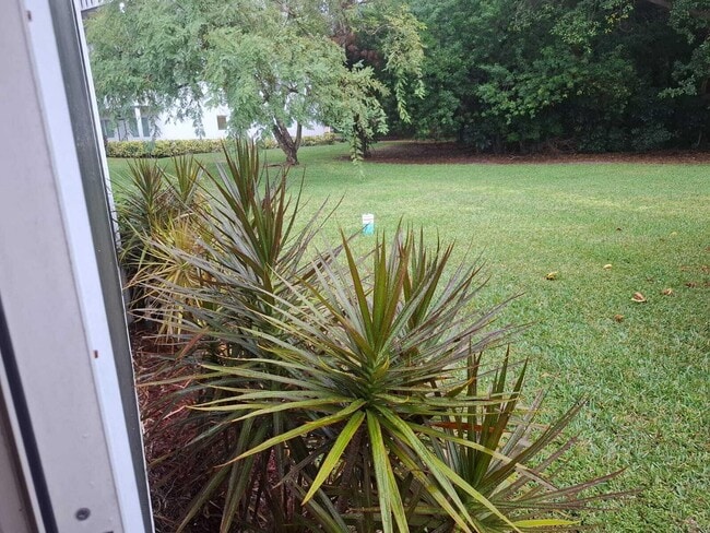 Foto del edificio - 30 Oakridge C