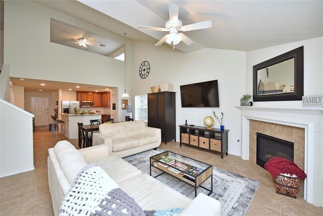 Building Photo - 7215 Ravenswood
